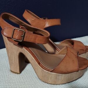 BAMBOO Tan Wood Platform Sandals